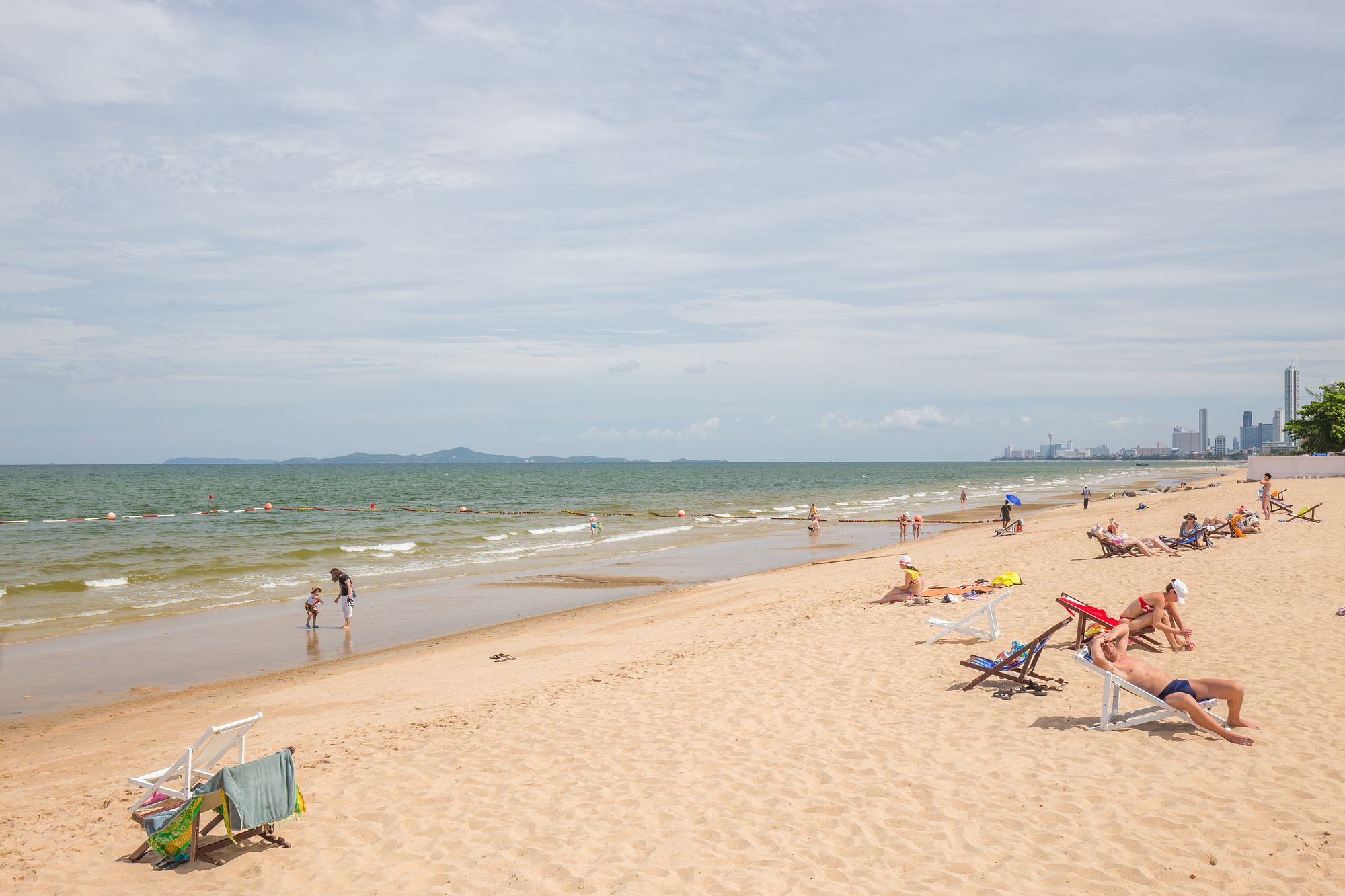 Ambassador City Jomtien Garden Wing Sattahip Luaran gambar
